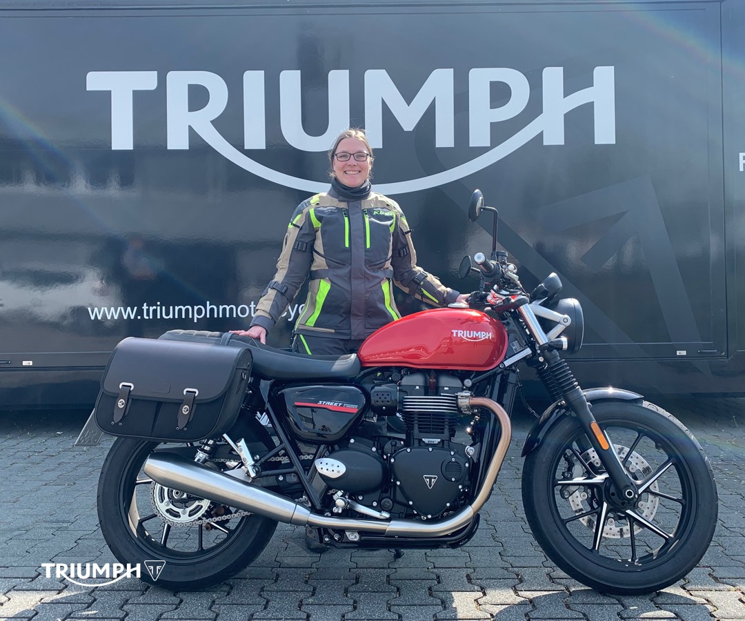 Laila freute sich über die Street Twin