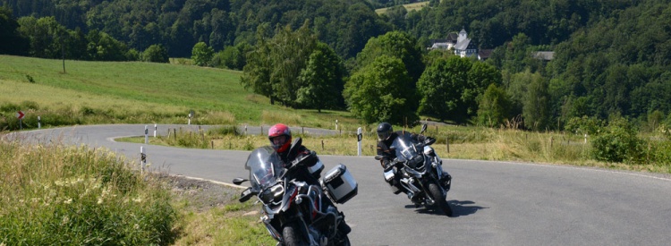 Weihnachts- und Motorradland Erzgebirge