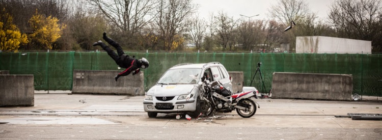 Ein eCall System für Motorräder soll Leben retten