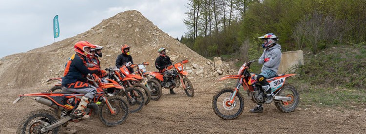 Endurotraining mit namhaften Instruktoren